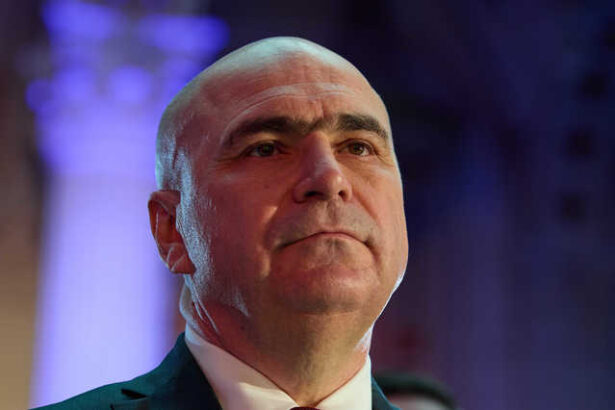 foto bolojan mos craciun nu mai exista 687268373c896