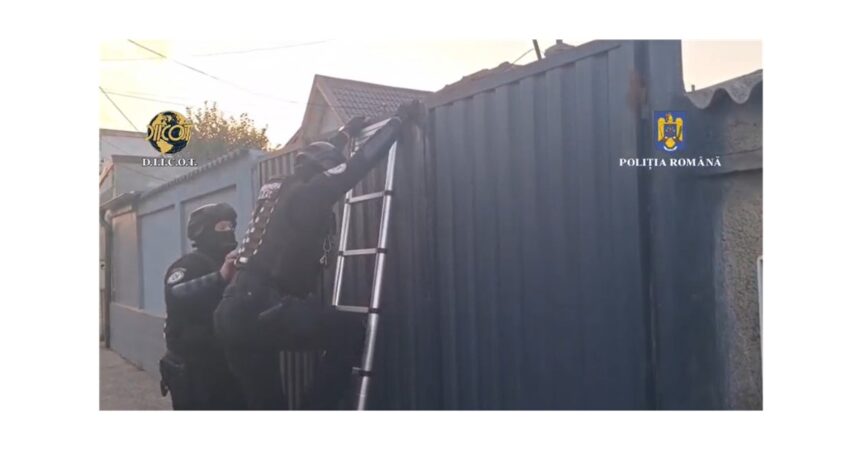 Presupuși dealeri de narcotice din Constanța, prinși de polițiști! Stupefiantele, ascunse în cele două autoturisme ale unuia dintre suspecți. 1 foto video presupusi dealeri de narcotice de pe piata din constanta prinsi de politisti stupefiantele ascunse in cele doua autoturisme ale unuia dintre suspecti 68824bd930944