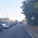 Trafic bară la bară pe DN 39, pe sensul Mangalia – Constanța. Șoferii trebuie să se înarmeze cu multă răbdare. 3 foto video trafic bara la bara pe dn 39 si pe sensul mangalia constanta soferii trebuie sa se inarmeze cu multa rabdare 68728eee7054b