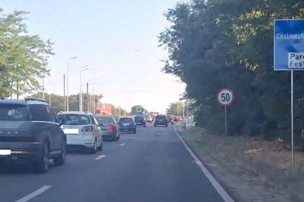 foto video trafic bara la bara pe dn 39 si pe sensul mangalia constanta soferii trebuie sa se inarmeze cu multa rabdare 68728eee7054b