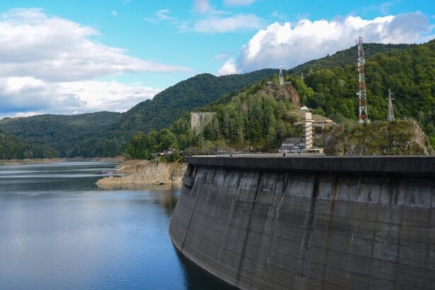 hidroelectrica incepe golirea lacului vidraru pentru prima data dupa anul 1974 688b770d6762d
