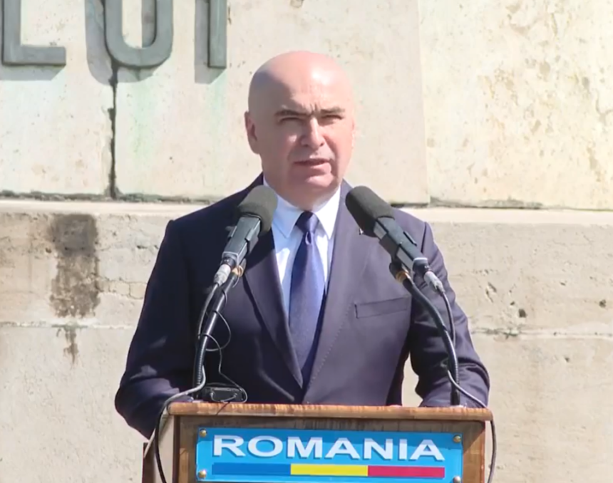 ilie bolojan de ziua aviatiei romane modernizarea flotei dezvoltarea infrastructurii aeriene si pastrarea personalului calificat sunt prioritati 687cb177caf91
