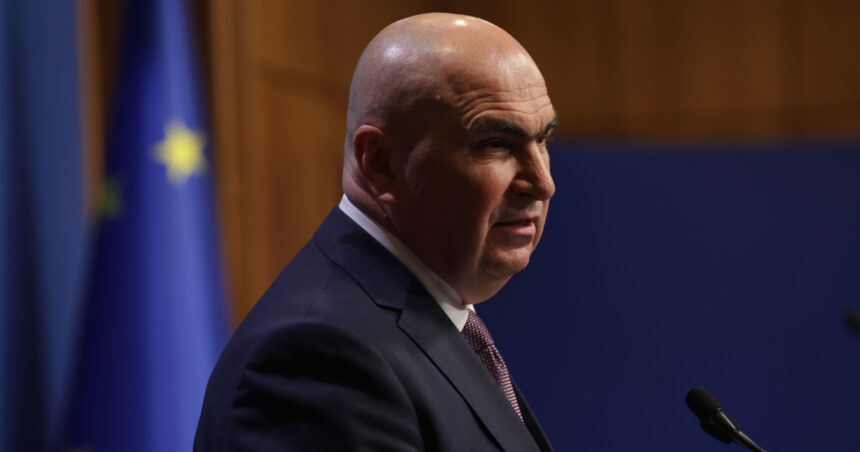 Ilie Bolojan explică motivele reducerii impozitului pe veniturile din jocuri de noroc și așteptările premierului de la noul șef al ANAF. 1 ilie bolojan explica de ce a scazut impozitul pentru venituri din jocuri de noroc ce asteptari are premierul de la noul sef al anaf 686c1c850e3a1