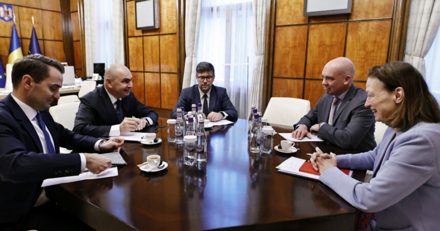 Ilie Bolojan, întâlnire cu ambasadoarea Angela Ganninger: „Interesul Guvernului este atragerea de noi investiții germane.” 1 ilie bolojan intrevedere cu ambasadoarea angela ganninger interesul guvernului e atragerea de noi investitii germane 6878fe30e2363