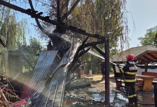 incendiu la o locuinta din daeni judetul tulcea 688503d47da1d