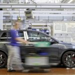 Industria auto europeană reacționează cu reținere la acordul de reducere a tarifelor vamale din SUA: „Va costa miliarde de euro anual” 3 industria auto europeana saluta cu jumatate de gura acordul de reducere a tarifelor vamale din sua va costa miliarde de euro anual 68885347b9621