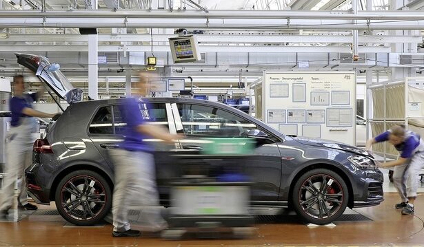 industria auto europeana saluta cu jumatate de gura acordul de reducere a tarifelor vamale din sua va costa miliarde de euro anual 68885347b9621