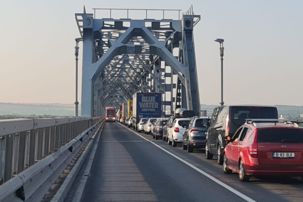infotrafic circulatia pe podul giurgiu ruse blocata de dimineata din cauza unui camion defect a fost reluata 6868f06693e4d
