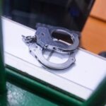 inspector de la salubritatea din sectorul 3 al capitalei arestat intr un dosar de lipsire de libertate santaj distrugere si amenintare 687280e61c5fe