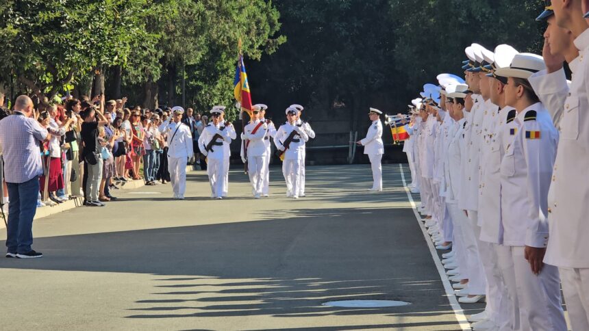 Absolvenții din Promoția Regina Maria 150 a Școlii Militare Amiral Ion Murgescu primesc astăzi primul grad militar! Iată șefii de promoție. 1 live foto video absolventii din promotia regina maria 150 a scolii militare amiral ion murgescu primesc astazi primul grad militar iata sefii de promotie 688b12e47396b