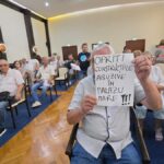 live foto video constantenii din cartierul palazu mare prezenti la primarie pentru dezbaterea puz ului 688880e7218f2