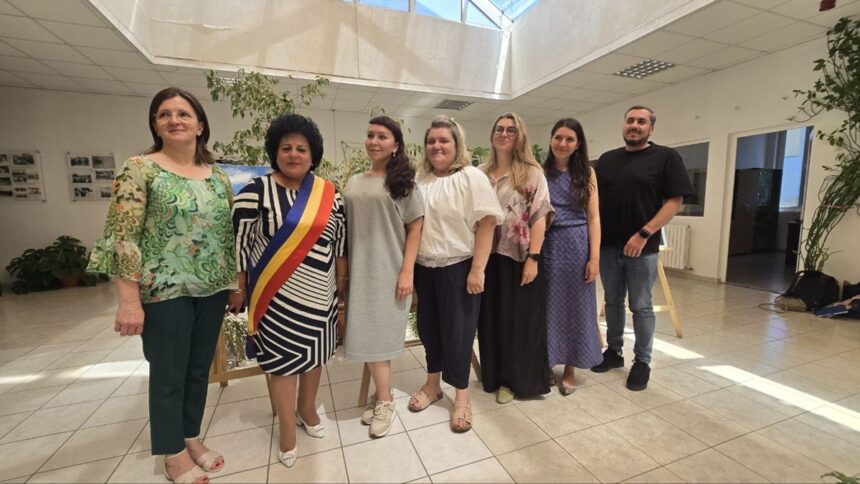 Reprezentanți ai Băncii Mondiale în România, vizită de lucru la Cumpăna. Primarul Mariana Gâju și specialiștii din comună discută problemele sociale ale populației. 1 live foto video reprezentanti ai bancii mondiale in romania vizita de lucru la cumpana primarul mariana gaju si specialistii din comuna prezinta problemele sociale ale populatiei 68679605786c9