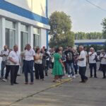 Sute de angajați ai companiei de transport CT BUS protestează: Rectificarea bugetară nu rezolvă situația de aici, spun oamenii. 2 live foto video sute de angajati ai companiei de transport ct bus in protest rectificarea bugetara nu rezolva situatia de aici spun oamenii 68870552f29a1