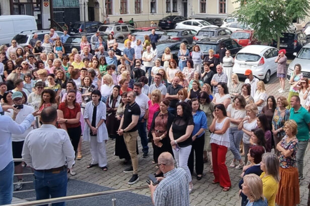 live text a 3 a zi de proteste ale bugetarilor angajatii anaf ameninta cu greva guvernul pregateste noi masuri intr o ordonanta trenulet 68652d1e38a4a