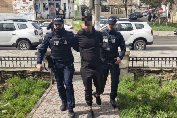 mandat de executare pus in aplicare de politistii din constanta un barbat a ajuns la penitenciarul poarta alba 6863cf3b2fd95