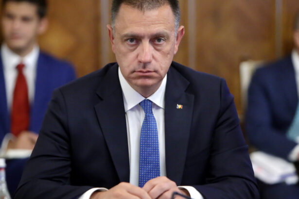 mihai fifor acuza guvernul ca blocheaza programul anghel saligny in numele eternei cruciade impotriva deficitului bugetar 687babb7ea4b4