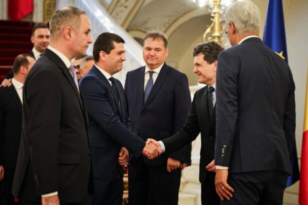ministrul economiei despre directorii companiilor din subordine unii si au betonat contractele dar am ac de cojocul lor 68659499caa1a