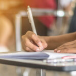 Ministrul Educației: Trei tipuri de burse și criteriile de acordare a acestora 2 ministrul educatiei vom avea 3 tipuri de burse criteriile dupa care vor fi acordate 6866973b37852