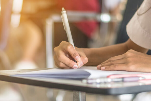 ministrul educatiei vom avea 3 tipuri de burse criteriile dupa care vor fi acordate 6866973b37852