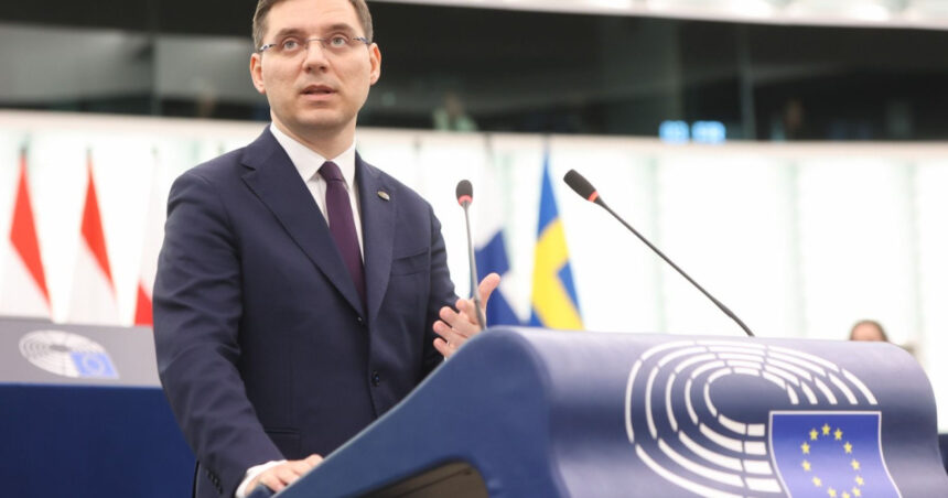 Negrescu: România nu este prezentă în discuțiile strategice UE-SUA. Președintele trebuie să propună urgent o agendă clară 1 negrescu romania lipseste din discutiile strategice ue sua presedintele trebuie sa vina urgent cu o agenda clara 6880eaae27547