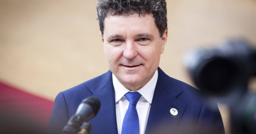 Nicușor Dan, despre interferența rusă în alegeri: Statul român trebuie să prezinte dovezi noi și ar fi trebuit să prevină incidentul. 1 news alert nicusor dan despre interferenta rusa in alegeri statul roman trebuie sa vina cu noi probe ar fi trebuit sa previna ce s a intamplat 687e5ced60db7