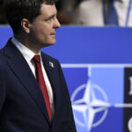nicusor dan de ziua sua romania sustine abordarea lui donald trump privind cresterea cheltuielior pentru aparare 68656da362c27