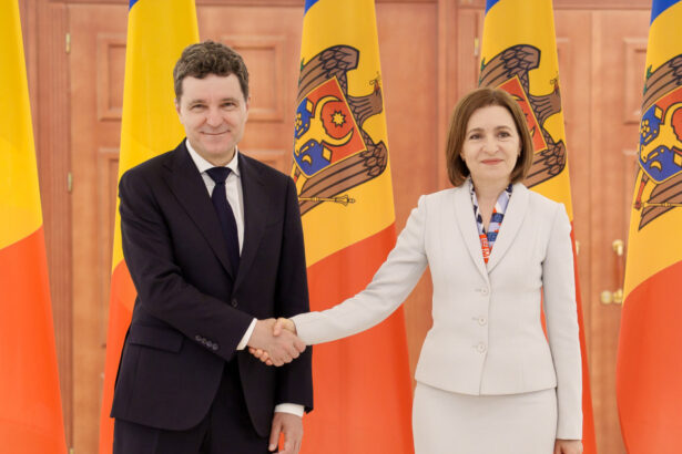 nicusor dan intrebat de presa germana despre sustinerea sa pentru unirea cu r moldova care e sensul unor astfel de afirmatii 687a41d93878d