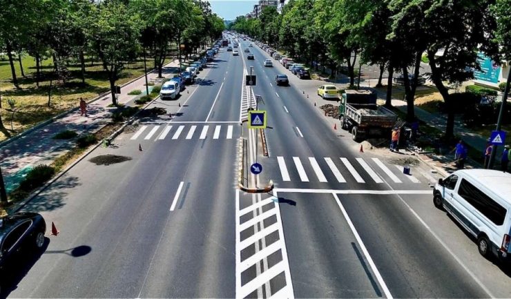 noi scuaruri mediane amenajate pe bulevardul lapusneanu din constanta si in statiunea mamaia 686e8b38a9022