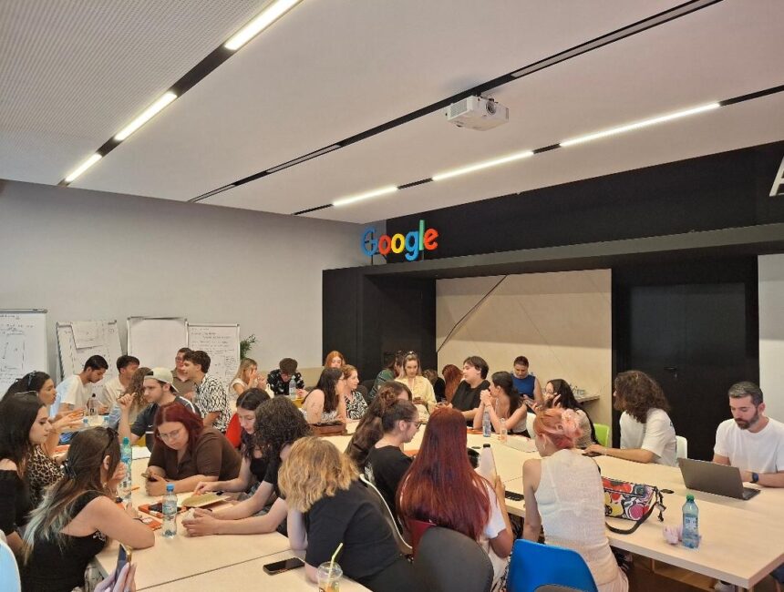 o noua etapa a programului civicult debuteaza la universitatea ovidius din constanta cu o proiectie de film sub cerul liber 686f9eab78861