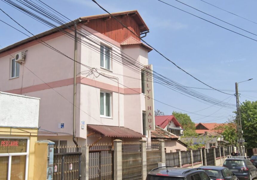 o pensiune din mangalia alcatuita din doua vile este scoasa la vanzare pentru 500 000 de euro afla cine este proprietarul 6879bda6b1cb8