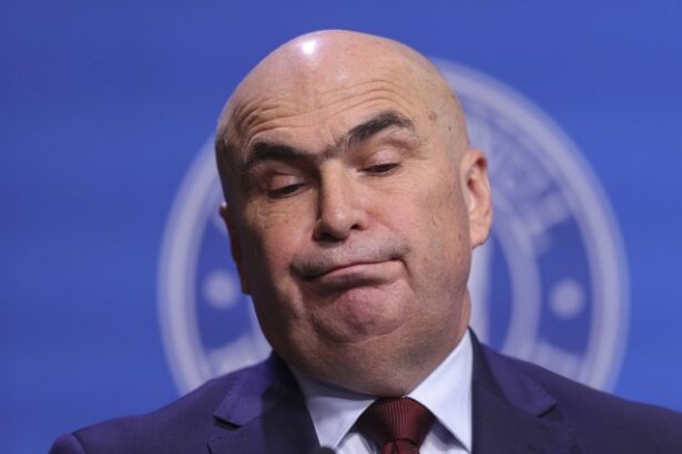 oficial creste impozitul pe dividende iar pensiile mai mari de 3 000 de lei vor fi supuse contributiei la sanatate 68654ae5c7c9c