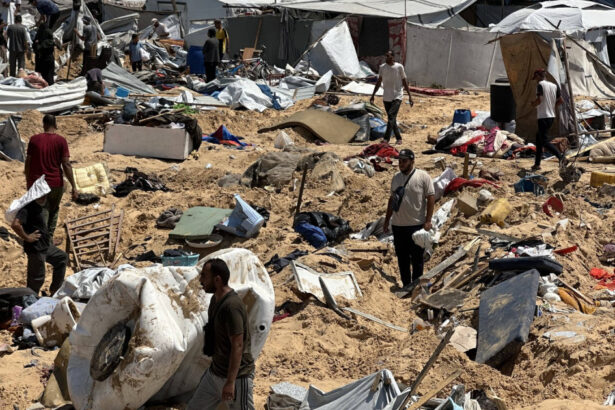 onu a livrat in premiera 75 000 de litri de combustibil in fasia gaza cantitatea nu acopera necesarul de energie pentru o singura zi 68711c32e8b86