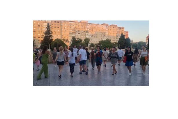 parcul de la casa de cultura din constanta uneste comunitatea pasiuni comune prietenii si multa voie buna 687cf0d70ed9a