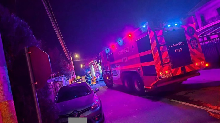 planul rosu activat in poarta alba incendiu langa azilul de batrani 686ee0bcce1c4