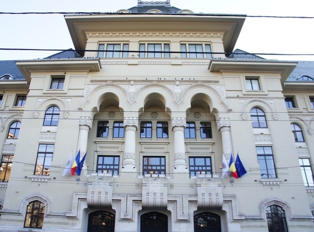 primaria capitalei distribuie apa potabila pe perioada caniculei in puncte intens circulate din bucuresti 687f7ecc6f7c2