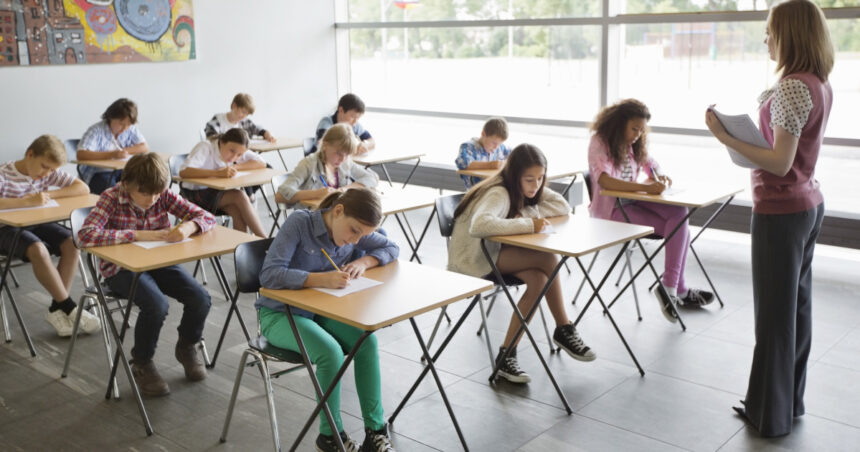 proba scrisa la examenul de titularizare are loc marti sunt asteptati aproape 40 000 de candidati 6875e72a066cd
