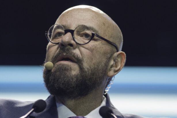 procurorii dna fac perchezitii acasa la piedone 687f28b1071cd