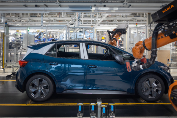producatorii germani de automobile au avut costuri uriase in prima luna de tarife vamale cu sua exporturile germaniei de masini electrice vor atinge un nivel record in 2024 6863694a9f9c3