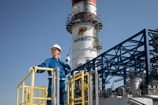 Profitul OMV Petrom a scăzut cu 21% în prima jumătate a anului 2025, iar investițiile au crescut cu 37% 1 profitul omv petrom a scazut cu 21 in s1 2025 investitiile au avansat cu 37 688afd5e61017
