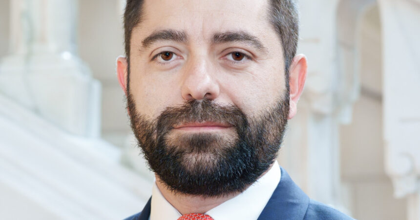 Radu Burnete: „România se confruntă cu o criză existențială. Este necesar un nou contract între stat și cetățeni în ceea ce privește taxarea” 1 radu burnete romania traverseaza o criza existentiala avem nevoie de un nou contract intre stat si cetateni in privinta taxarii 6863c3b7a01d4