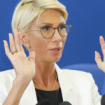 raluca turcan psd sa ne spuna clar vrem sa mergem mai departe impreuna sau alege sa si asume oficial un alt rol 686d2a3678ec7