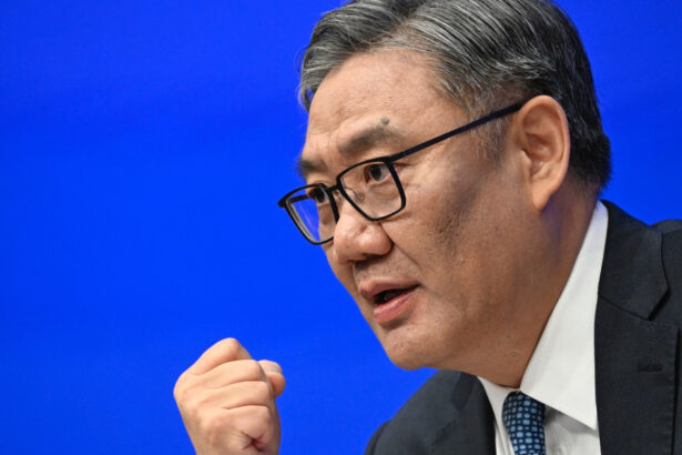 reactia chinei la noile sanctiuni ue impotriva rusiei doua banci chineze incluse pe lista 68810ee426fa3