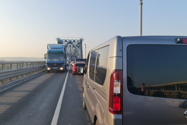 restrictii de circulatie pe podul prieteniei din cauza caniculei masuri pentru protejarea carosabilului si siguranta rutiera 68679ee80c7c3