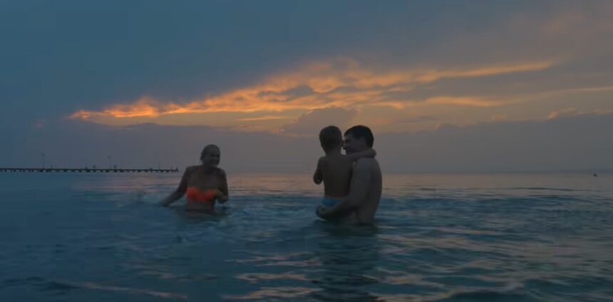Salvamarii din Eforie explică de ce este periculos să facem baie în mare noaptea: Nu-ți risca viața pentru un moment de adrenalină 1 salvamarii din eforie explica de ce sa nu facem baie in mare noaptea nu ti risca viata pentru un moment de adrenalina 686388e3c0f4b
