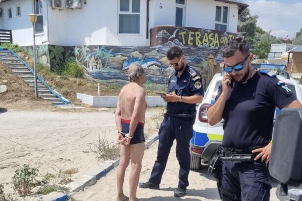 scandal pe plaja in eforie un turist a fost amendat dupa ce s a luat la harta cu salvamarii 6887679a9780f
