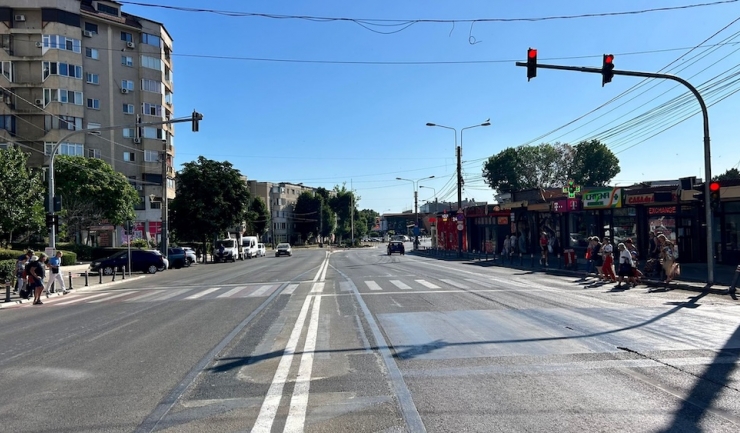 Sistem modern de semaforizare în zona pieței Tomis III, Constanța 1 sistem modern de semaforizare in zona pietei tomis iii din constanta 6864f1da70dc0