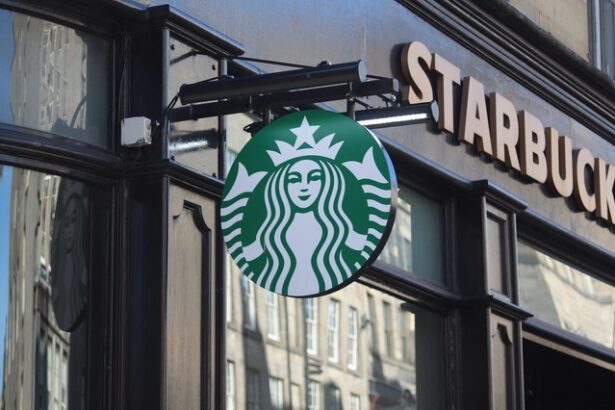 starbucks deschide sali de lectura 6880ec70b0ed8