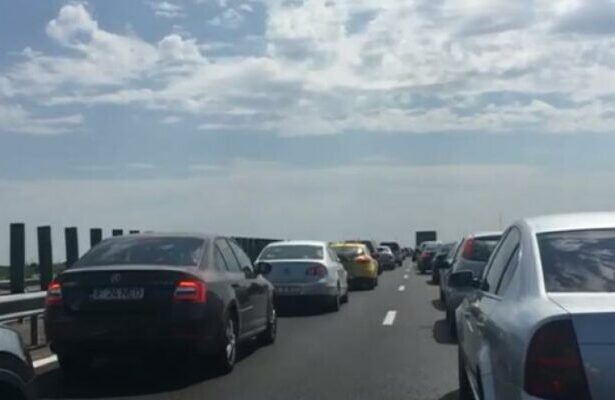 tamponare intre 5 autoturisme pe autostrada soarelui trafic dirijat in dreptul localitatii cernavoda 687d337b432a1