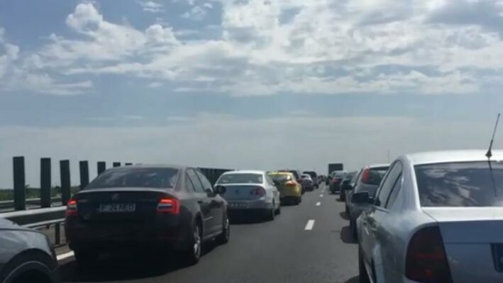 tamponare intre 5 autoturisme pe autostrada soarelui trafic dirijat in dreptul localitatii cernavoda 687d337b432a1
