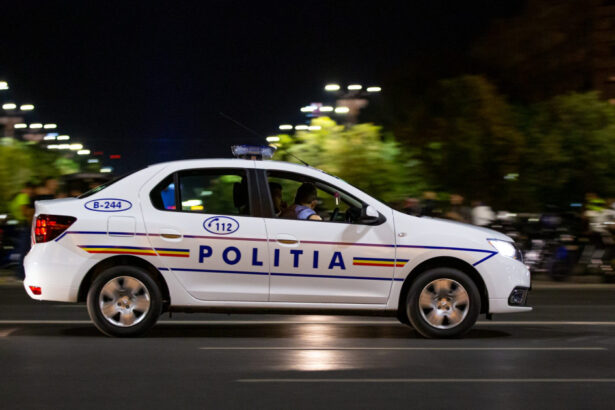 tanar din dolj beat si drogat a fost arestat dupa ce a provocat un accident cu o masina furata si a incercat sa fuga de politisti 6885f167c49d7